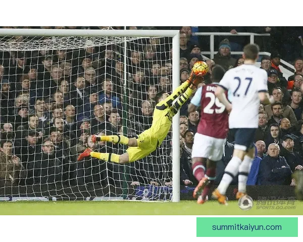 Osimhen巧妙跑位展现反越位艺术，助力球队进攻状态回暖