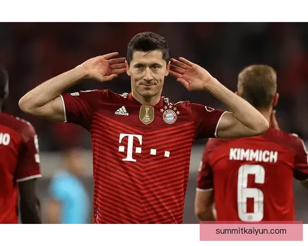 莱万多夫斯基近期任意球得分趋势稳健，引发球迷关注注