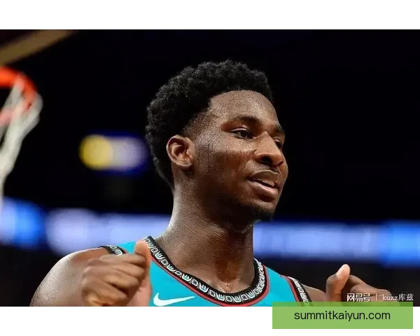 霍奇森近期比赛阅读报告显示其战术调整与球员表现持续保持稳定状态。